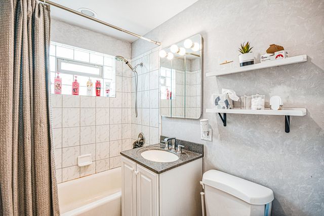 10209 Washington Avenue, Oak Lawn, IL 60453