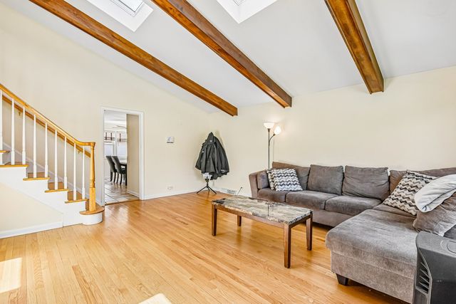 10209 Washington Avenue, Oak Lawn, IL 60453