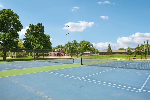 10209 Washington Avenue, Oak Lawn, IL 60453