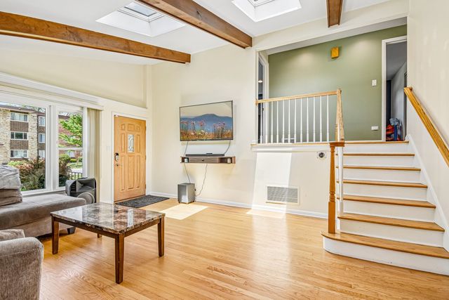 10209 Washington Avenue, Oak Lawn, IL 60453
