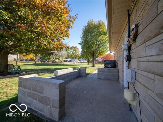 5652 Steven Drive, Greenwood, IN 46142