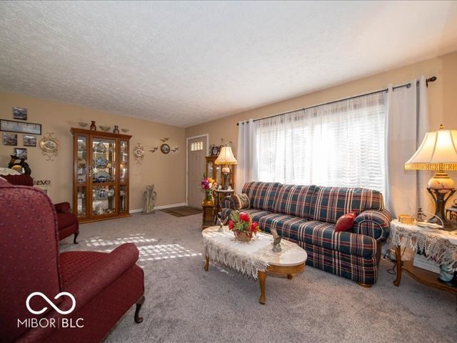 5652 Steven Drive, Greenwood, IN 46142