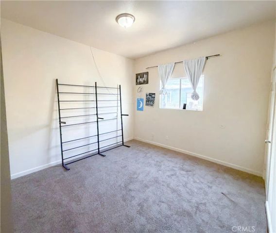 632 N College, Fresno, CA 93728