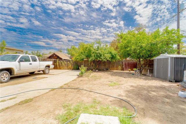 632 N College, Fresno, CA 93728