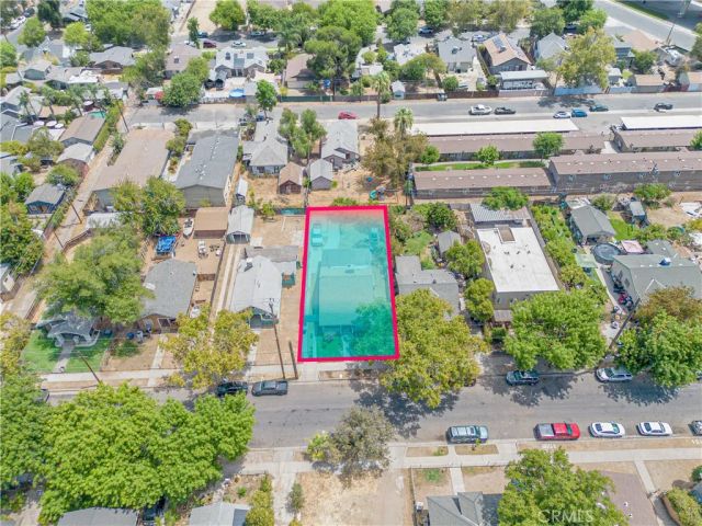 632 N College, Fresno, CA 93728