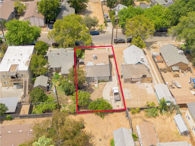 632 N College, Fresno, CA 93728