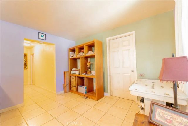 632 N College, Fresno, CA 93728