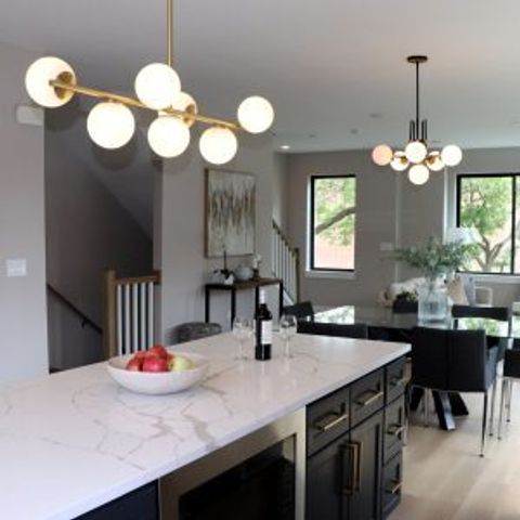 310 Lincoln Street 310, Mount Prospect, IL 60056