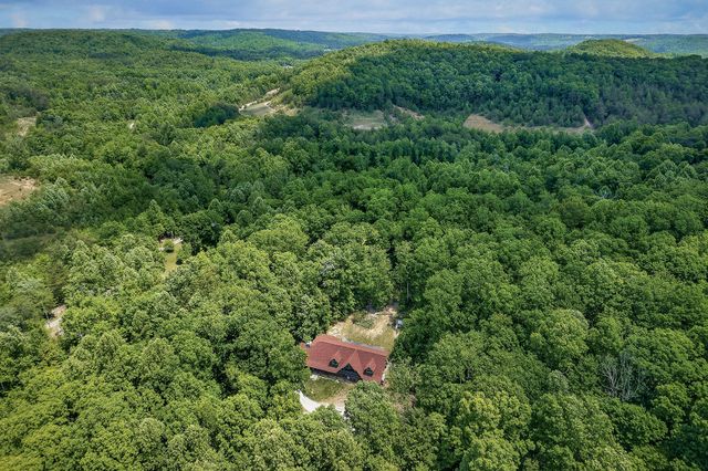 500 Branch Ln, Monterey, TN 38574
