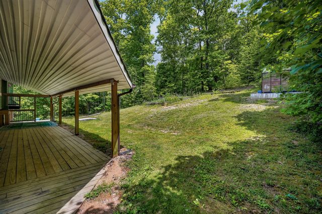 500 Branch Ln, Monterey, TN 38574