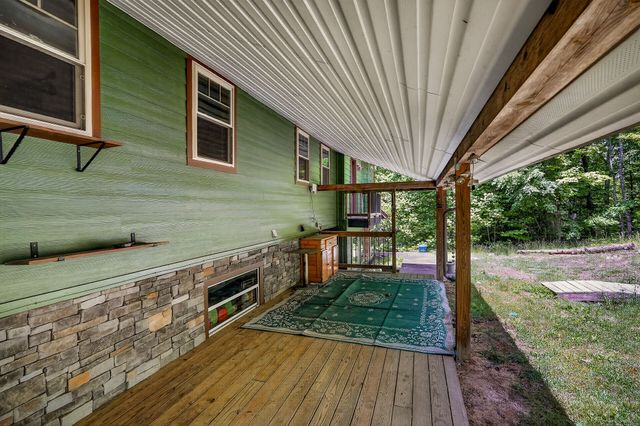 500 Branch Ln, Monterey, TN 38574