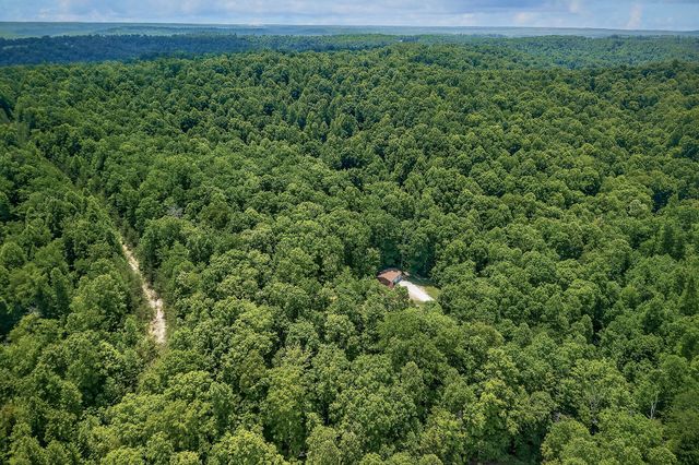 500 Branch Ln, Monterey, TN 38574