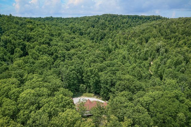 500 Branch Ln, Monterey, TN 38574