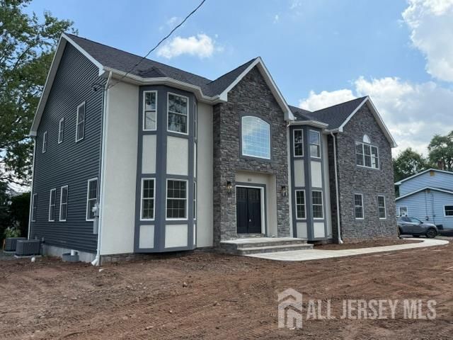 61 Vera Street, Piscataway, NJ 08854