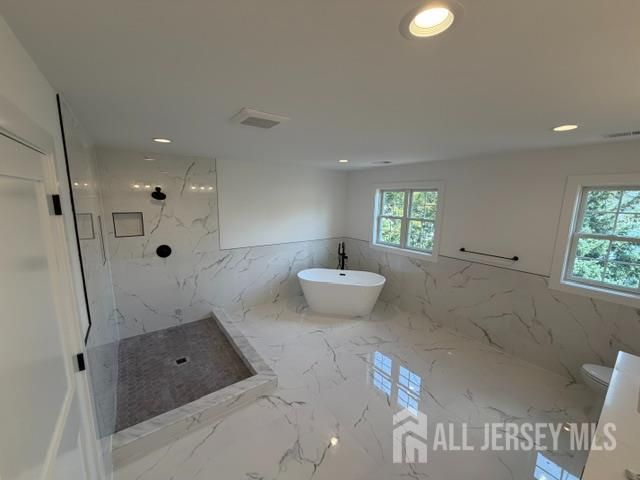 61 Vera Street, Piscataway, NJ 08854