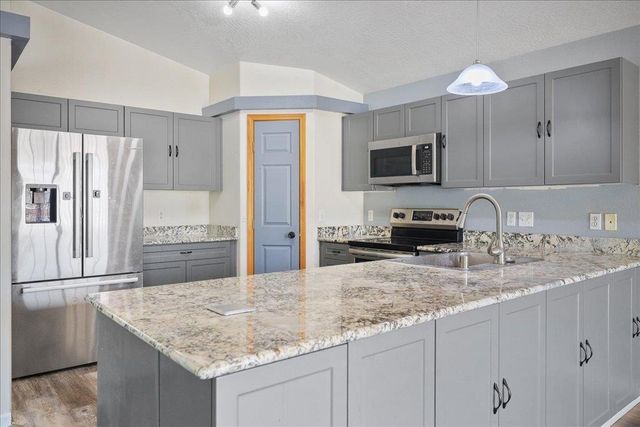 735 E Tara Lee Ave, Medical Lake, WA 99022