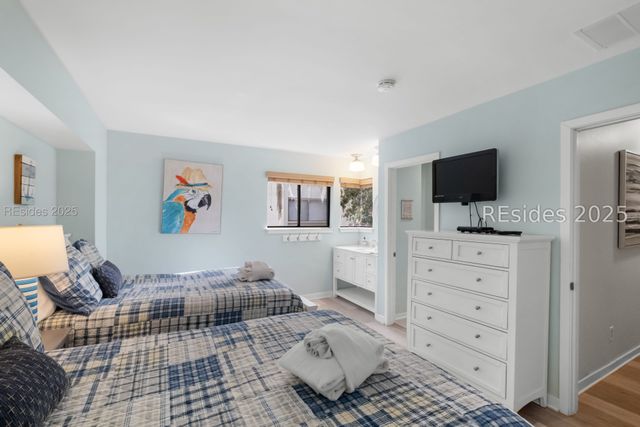 36 Deallyon Ave Apt 38, Hilton Head Island, SC 29928