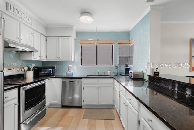 36 Deallyon Ave Apt 38, Hilton Head Island, SC 29928