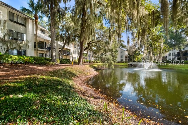 36 Deallyon Ave Apt 38, Hilton Head Island, SC 29928