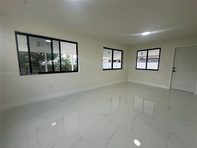 16560 SW 102nd Ct, Miami, FL 33157