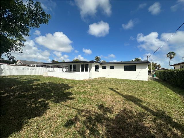 16560 SW 102nd Ct, Miami, FL 33157