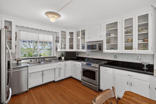 150-154 Cross Street, Chatham, MA 02633