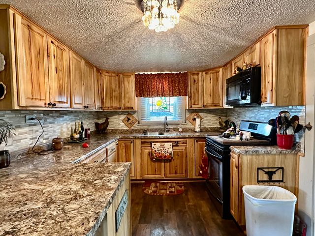 600 Mulberry Street, Turkey, TX 79261