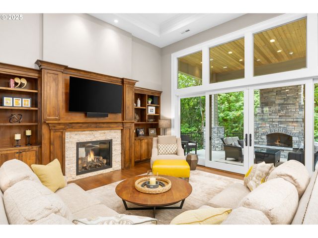14005 155TH Ter, Portland, OR 97224