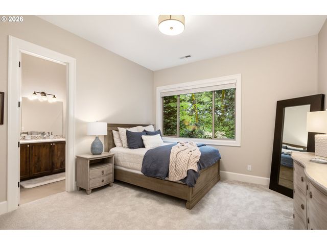 14005 155TH Ter, Portland, OR 97224