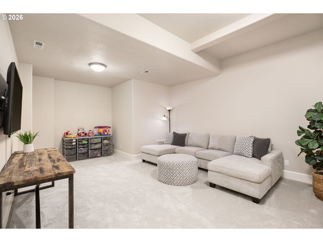 14005 155TH Ter, Portland, OR 97224