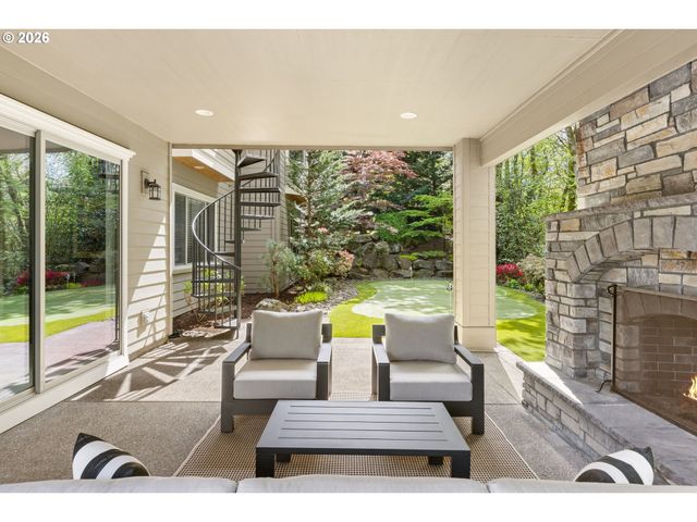 14005 155TH Ter, Portland, OR 97224