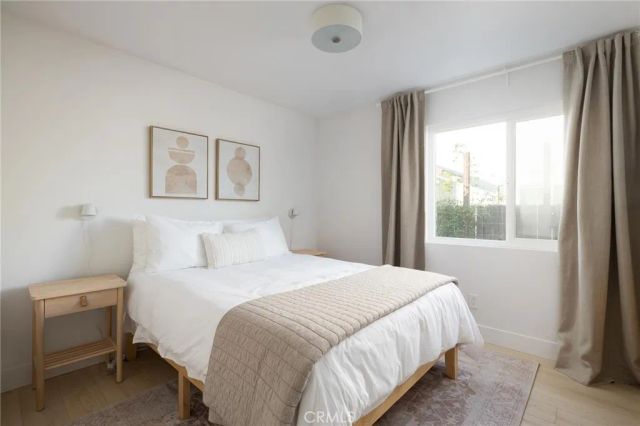 1659 W Knapp, Vista, CA 92083