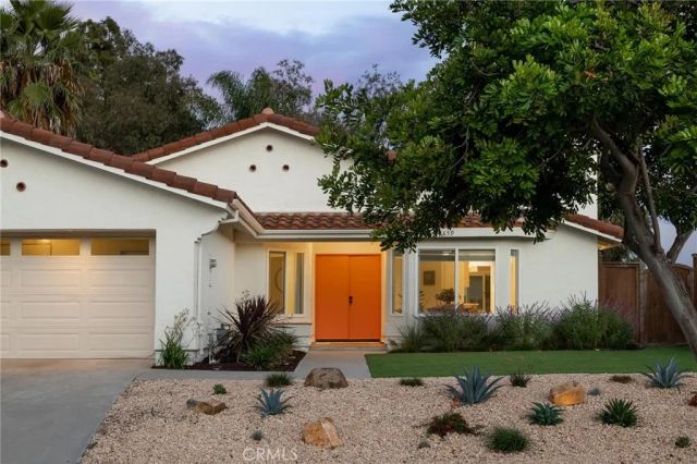 1659 W Knapp, Vista, CA 92083