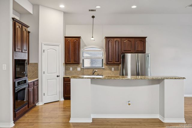 21315 Encino Ash, San Antonio, TX 78259