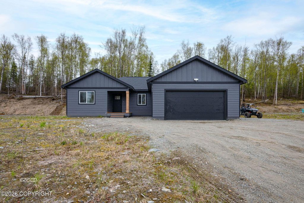 9746 W Jennings Drive, Wasilla, AK 99623