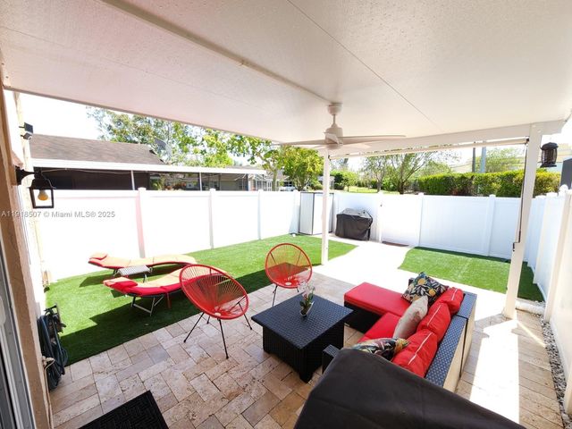 1268 NW 52nd Way 1268, Deerfield Beach, FL 33442