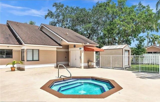 1268 NW 52nd Way 1268, Deerfield Beach, FL 33442