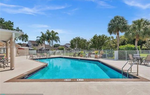 1268 NW 52nd Way 1268, Deerfield Beach, FL 33442
