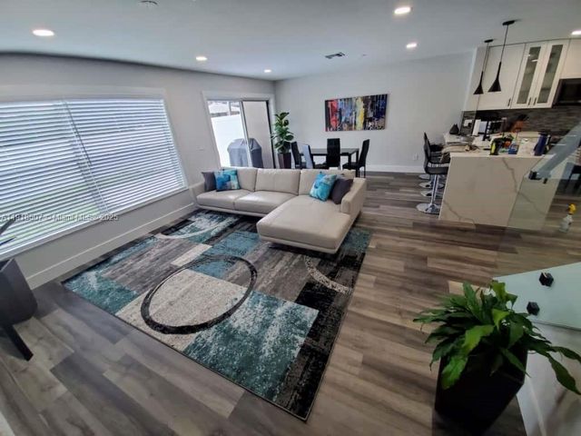 1268 NW 52nd Way 1268, Deerfield Beach, FL 33442