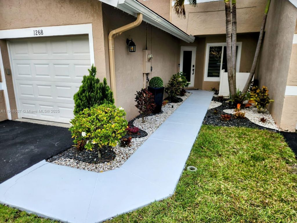 1268 NW 52nd Way 1268, Deerfield Beach, FL 33442