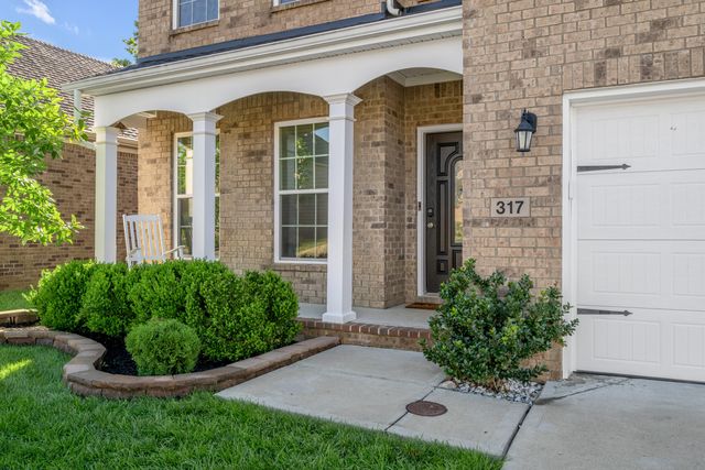 317 Red Cedar Drive, Nicholasville, KY 40356