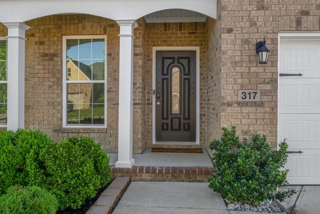 317 Red Cedar Drive, Nicholasville, KY 40356