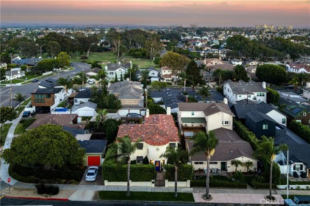 736 14th, Huntington Beach, CA 92648