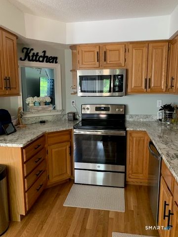 380 Hitchcock Road 6, Waterbury, CT 06705