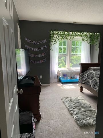 380 Hitchcock Road 6, Waterbury, CT 06705