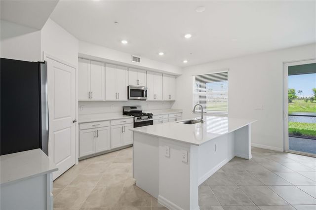 19223 CHERRYSTONE WAY 101, Bradenton, FL 34211