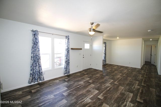 13537 W Manville Road, Tucson, AZ 85743