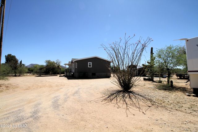 13537 W Manville Road, Tucson, AZ 85743
