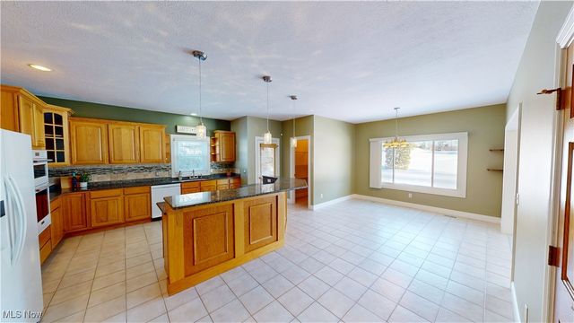 2721 Santa Anita Drive, Stow, OH 44224