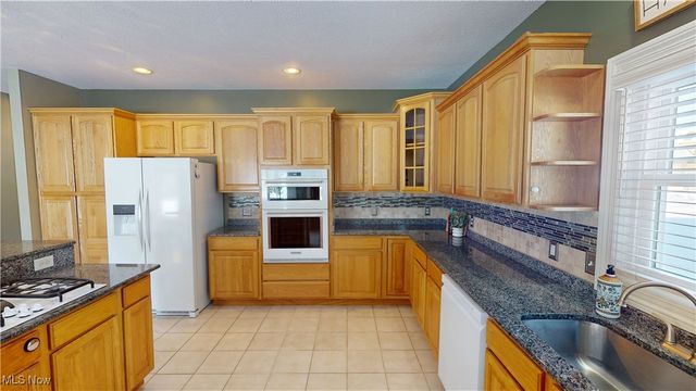 2721 Santa Anita Drive, Stow, OH 44224